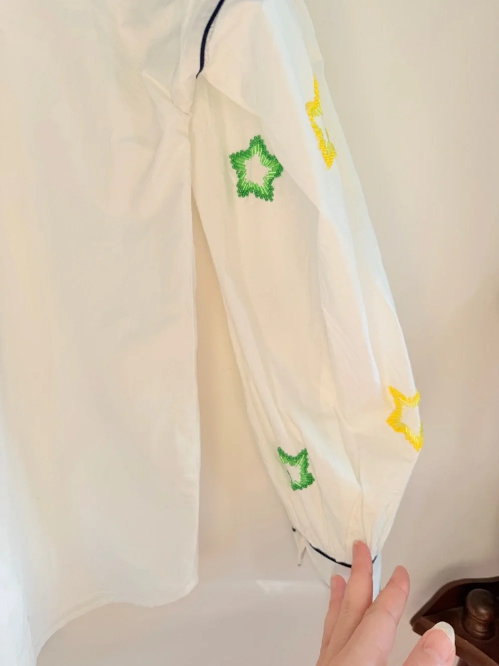 Vilagallo Fabiana Bead Stars Sleeve Blouse - Picture 4 of 7